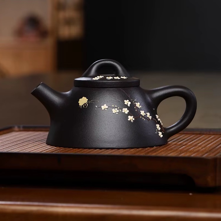 YE-37620 Teapot - Black