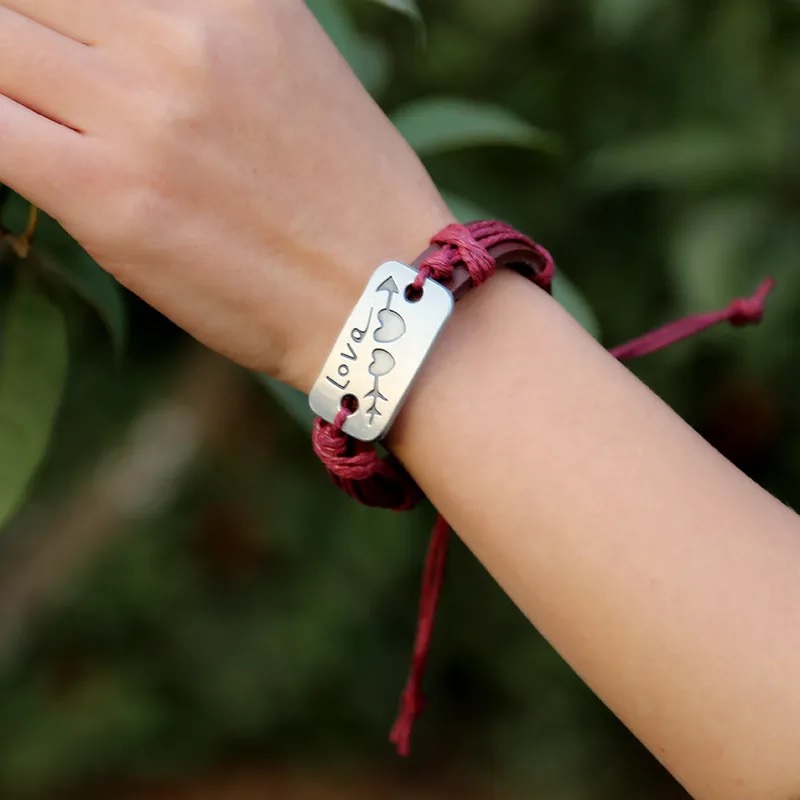 Heart Arrow Bracelet - Black